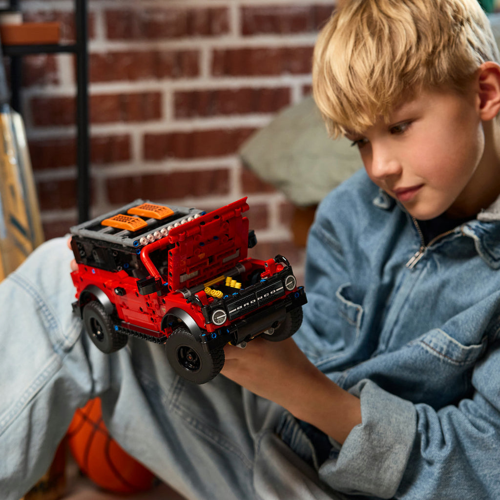 LEGO Technic 42213 Ford Bronco SUV Pack de 1054