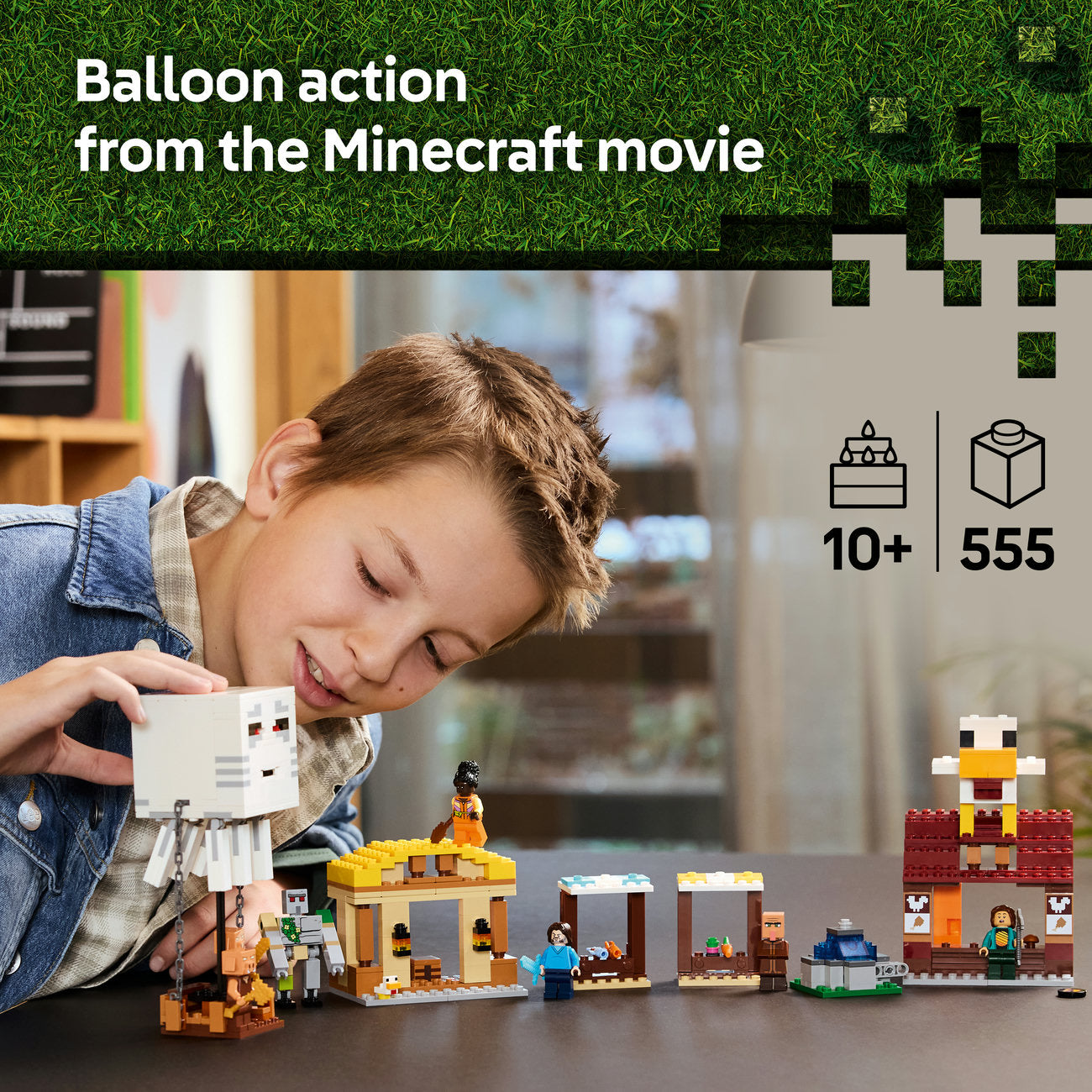 LEGO Minecraft 21273 L'attaque du village par le ballon Ghast