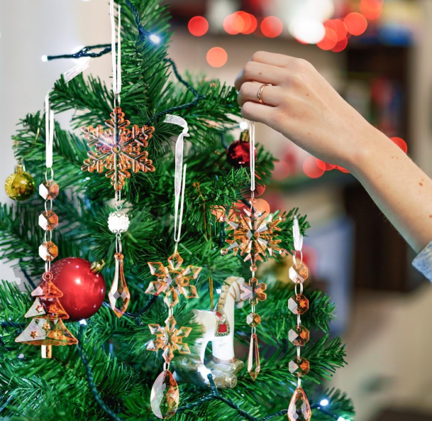 Ju7cer Lot de 26 décorations de sapin de Noël en cristal, pendentif colonnaire en acrylique à motif flocon de neige, décoration de sapin de Noël d'hiver pour intérieur et extérieur, fêtes, rose poudré