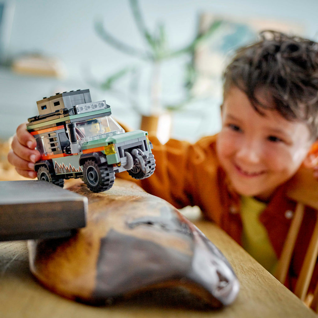 LEGO City Ensemble de Construction Camion de Montagne Tout-Terrain 4x4
