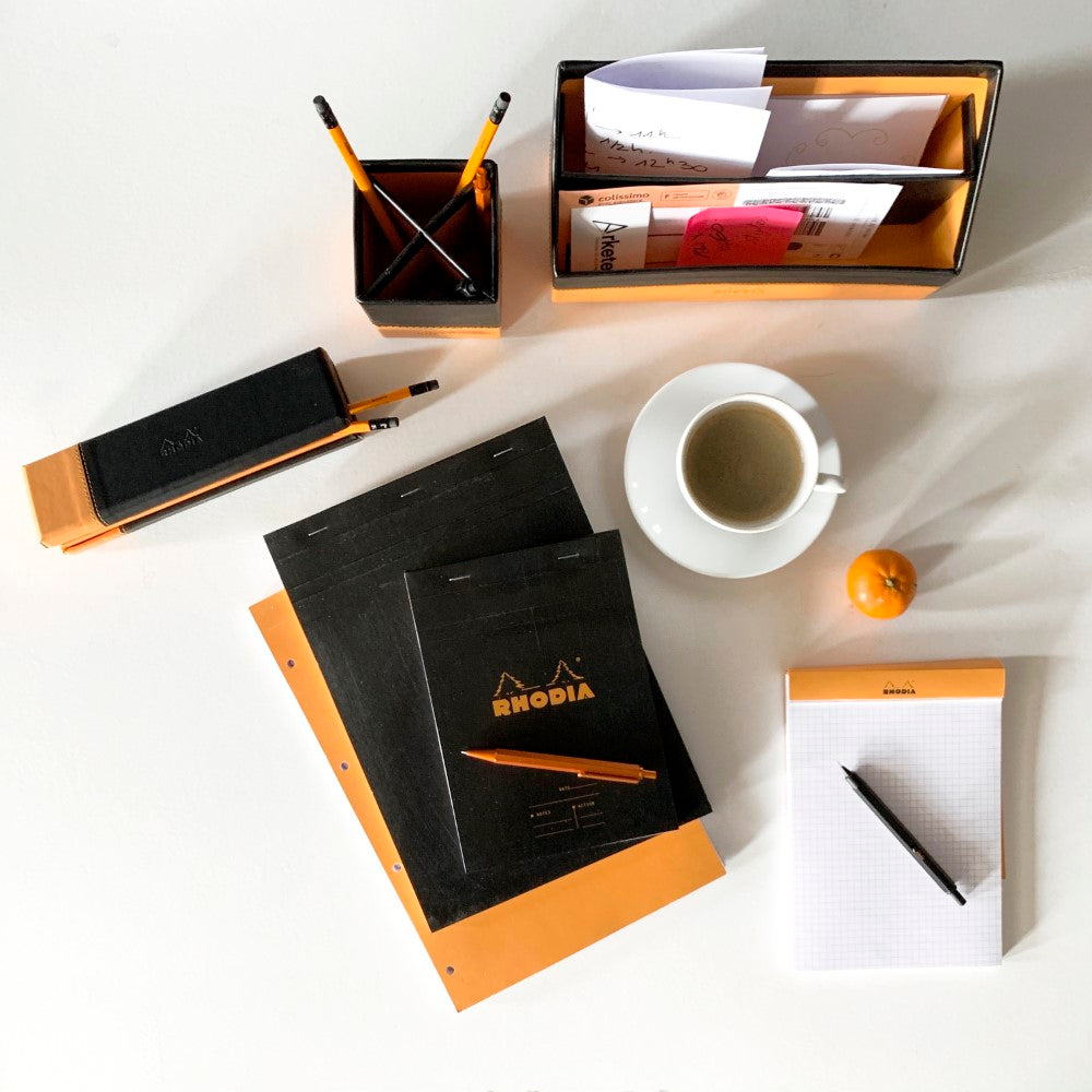 CLAIREFONTAINE Bloc agrafé Rhodia BLACK N°18 21x29,7 cm 80 feuillets petits carreaux 5x5 80 g