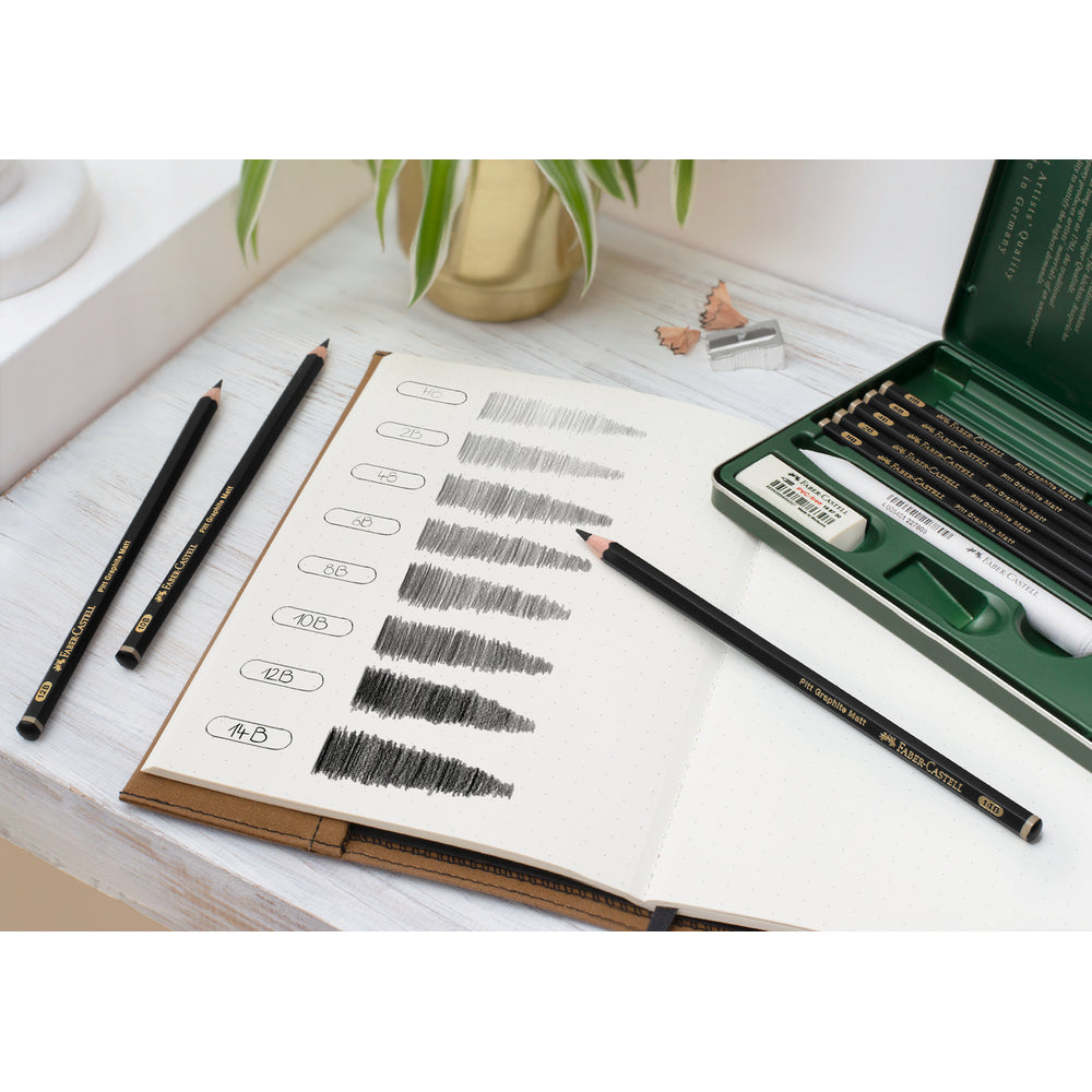 FABER-CASTELL Pitt Graphite Mat Lot de 11 crayons avec accessoires et boîte en métal