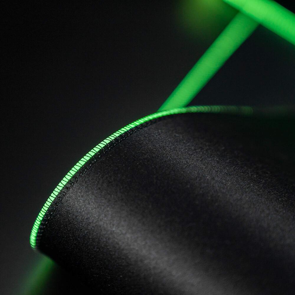Turtle Beach Sense AIMO Tapis de Souris Gaming XXL (900 x 400 mm) Surface en Tissu Haute Précision, Base Antidérapante, Éclairage RGB AIMO - Noir