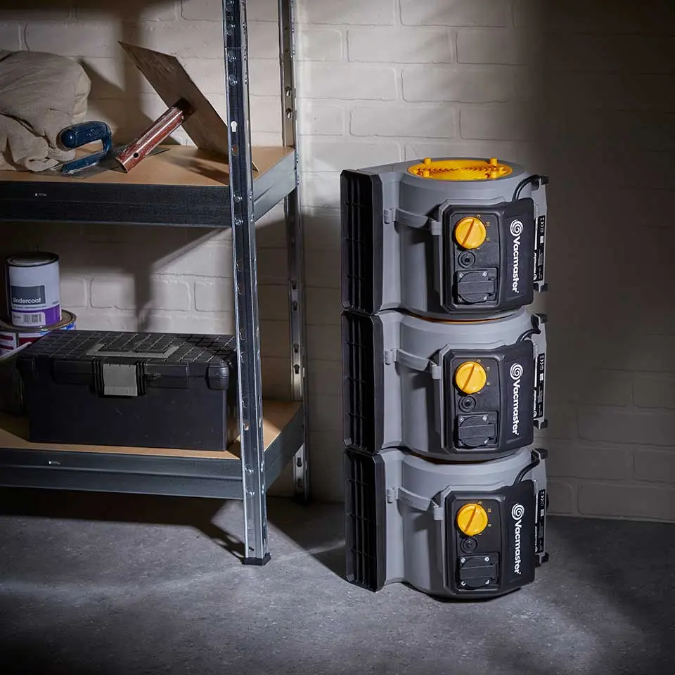 Vacmaster AM1202 Air Mover – Ventilateur de sol 124 W, 3 vitesses, débit d'air 245 L/s, inclinaison réglable, connexion en série jusqu'à 12 appareils, pour séchage, refroidissement et ventilation