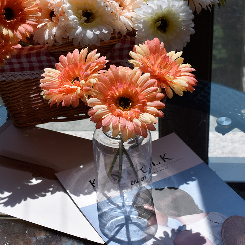 Yuejia 3 pièces 9,05 po/23 cm Fleurs de gerbera en soie artificielle Mariage maison vérandas Décoration de table Faux chrysanthèmes marguerites Fête Décoration de maison (Orange)