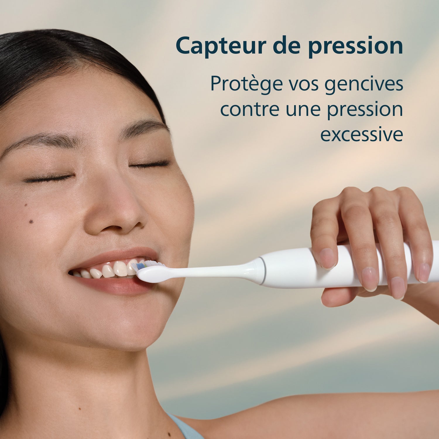 Philips Sonicare Series 5300 HX7108/02 Brosse à dents électrique - technologie sonique nouvelle génération, capteur de pression, 2 intensités, étui de voyage, autonomie 21 jours - Blanc