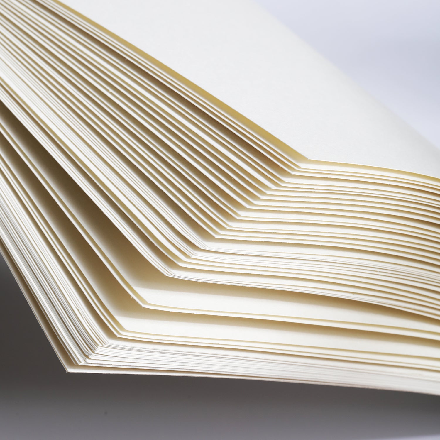 Deli Finenolo Carnet de croquis A4 avec reliure à fil supérieur - 60 feuilles blanches