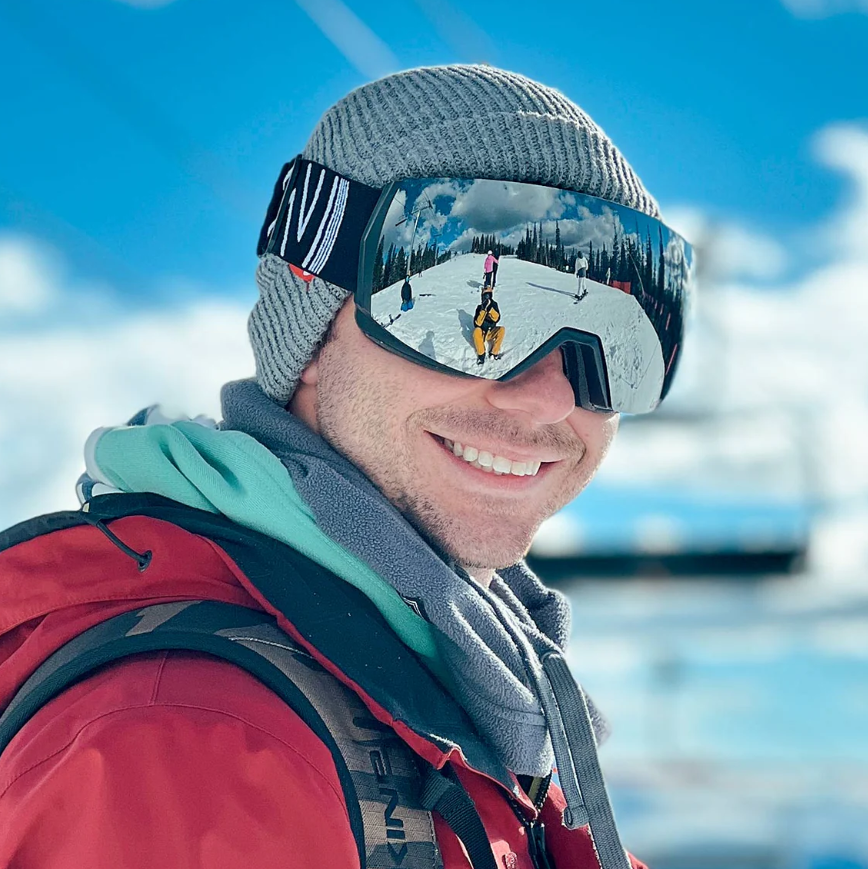 OutdoorMaster ULTRA Pack masque de ski + écrans pour hommes et femmes - Monture noire, Écran gris argenté + écran transparent