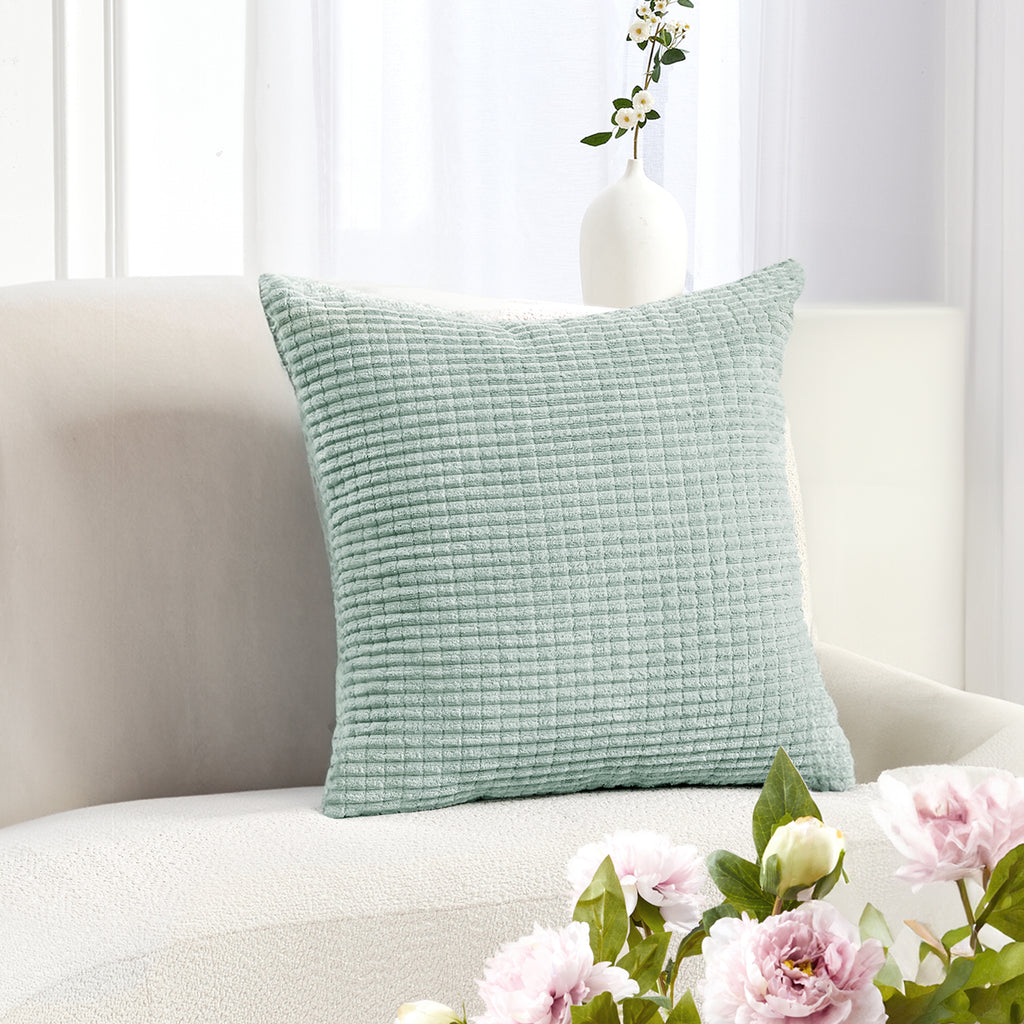 Deconovo Housse de coussin en velours - coloris vert clair - 45 x 45 cm - 1 pièce