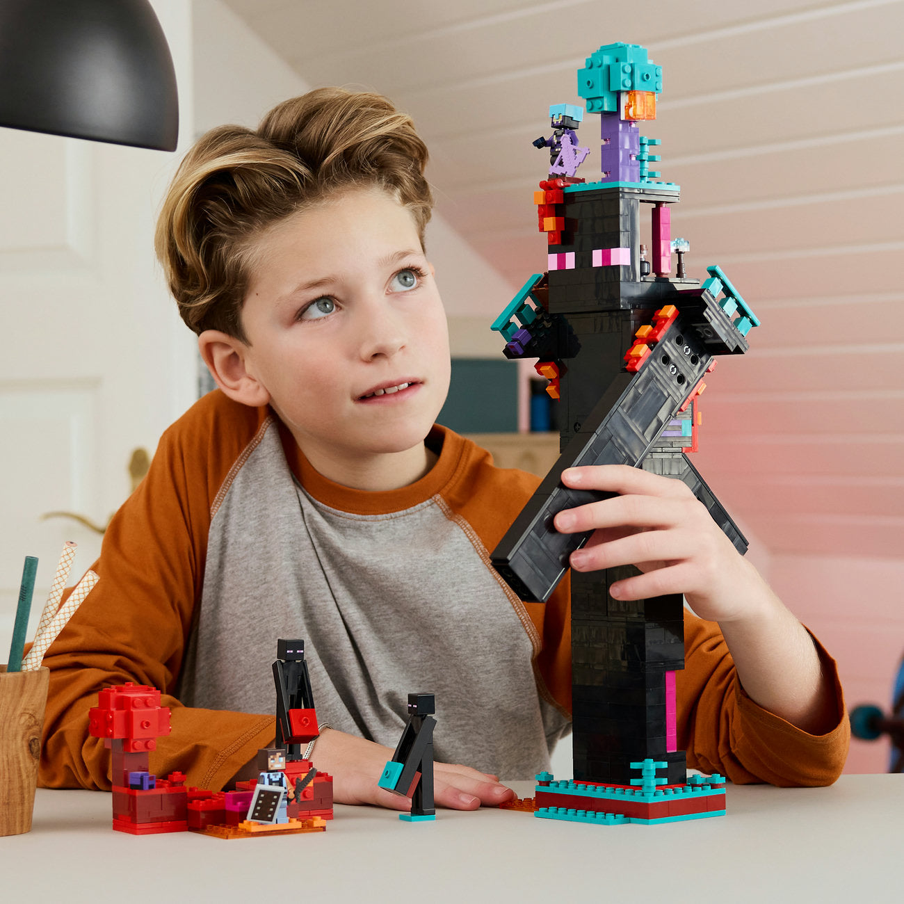 LEGO Minecraft : La Tour et la Forteresse Enderman 21279 (867 Pièces)