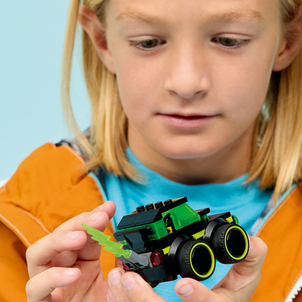 LEGO City 60484 Véhicules - La voiture de course de jeu vidéo