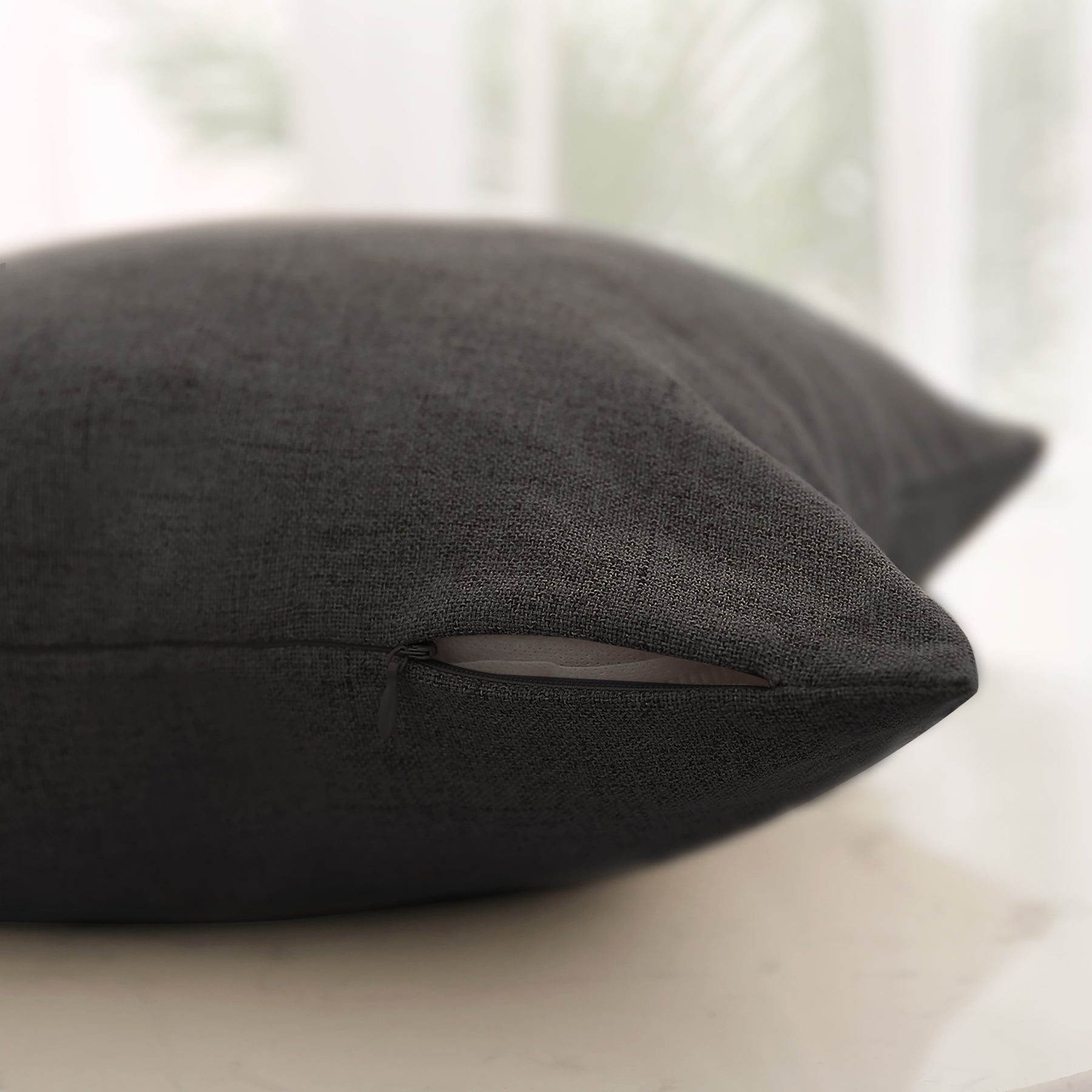 Deconovo housse de coussin en tissu aspect lin, gris foncé, 45 x 45 cm, 1 pièce