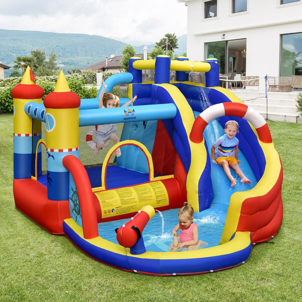 Costway Château gonflable avec souffleur 550 W, parc aquatique 6-en-1, comprend toboggan, piscine et canon à eau