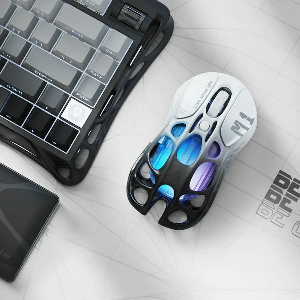 Souris gaming sans fil GravaStar Mercury M1 Pro, 26 000 DPI, taux d'interrogation 4K, capteur PAW3395, ultra-légère (88 g), Bluetooth/2,4 G/filaire, RGB, 5 boutons programmables - Noir dégradé
