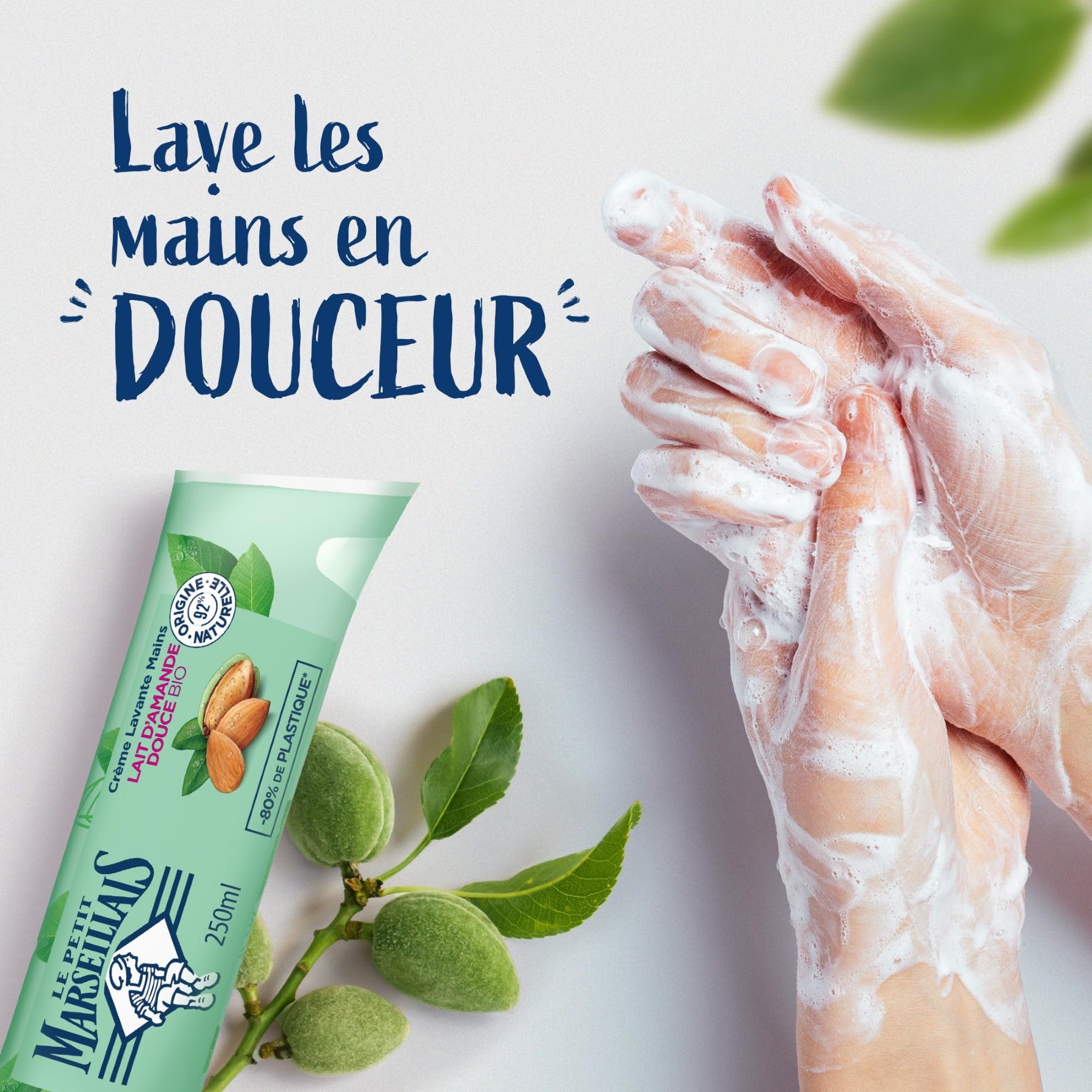 Le Petit Marseillais Crème Lavante pour les Mains, Lait d'Amande Douce, Recharge, 250 ml