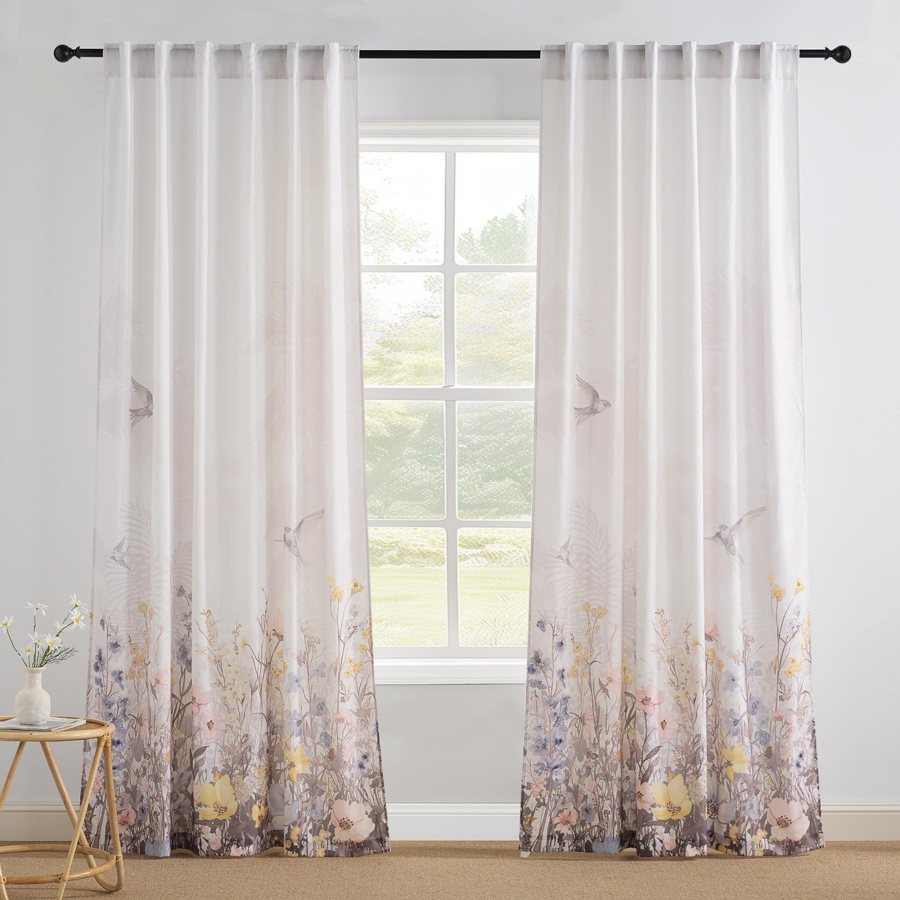 PONY DANCE Rideaux Voilage Imprimé Floral , 2 Panneaux, Occultants Partiels pour Intimité et Filtration de la Lumière, avec Passe-Tringle et Pattes Cachées pour Salon, Chambre ou Cuisine, 132 x 220 cm