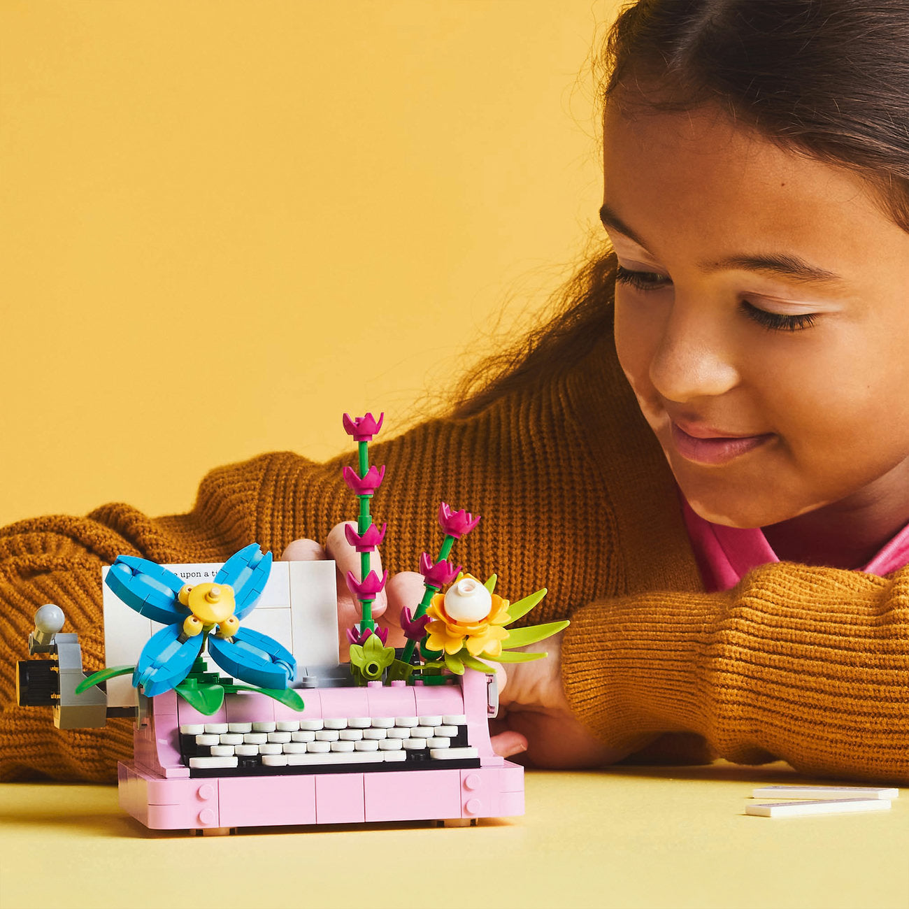 LEGO Creator 31169 La machine à écrire avec des fleurs