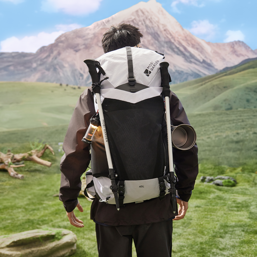 Mobi Garden, sac à dos Phantom Pro 3D Dyneema 45 L, sac à dos de randonnée ultraléger, sac de trekking à grande capacité, blanc, structure ultralégère et stable avec respirabilité améliorée