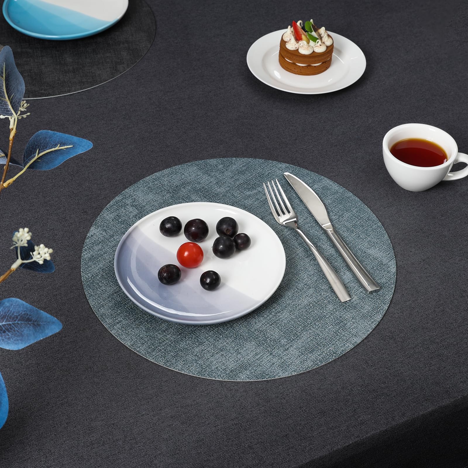 WhereHike Sets de table ronds de 14,9 po, Tapis de table double face en similicuir résistants à la chaleur, Sets de table protecteurs imperméables, résistants à l'huile et lavables, Vinyle essuyable pour utilisation intérieure et extérieure, 6 pièces