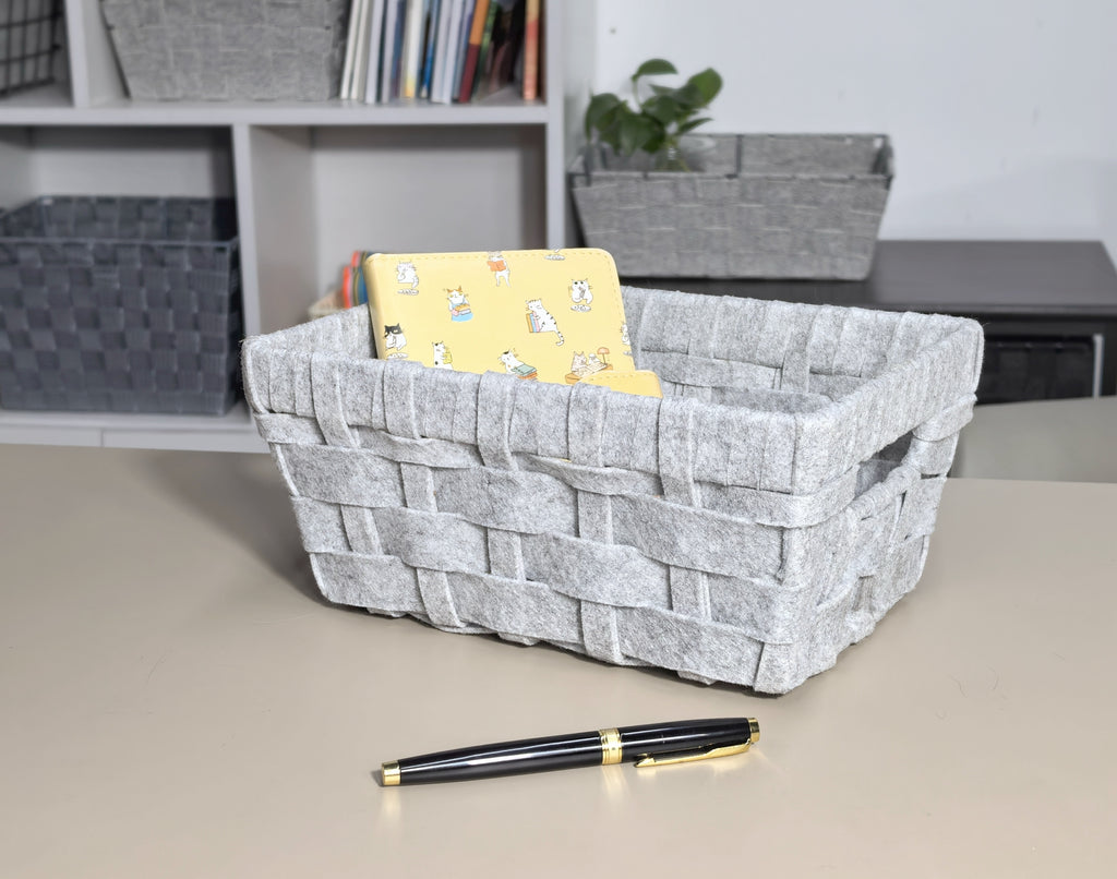KEVAHOME Lot de 2 paniers de rangement tissés en feutre de laine, petit format, gris clair, 25 x 17,5 x 10 cm