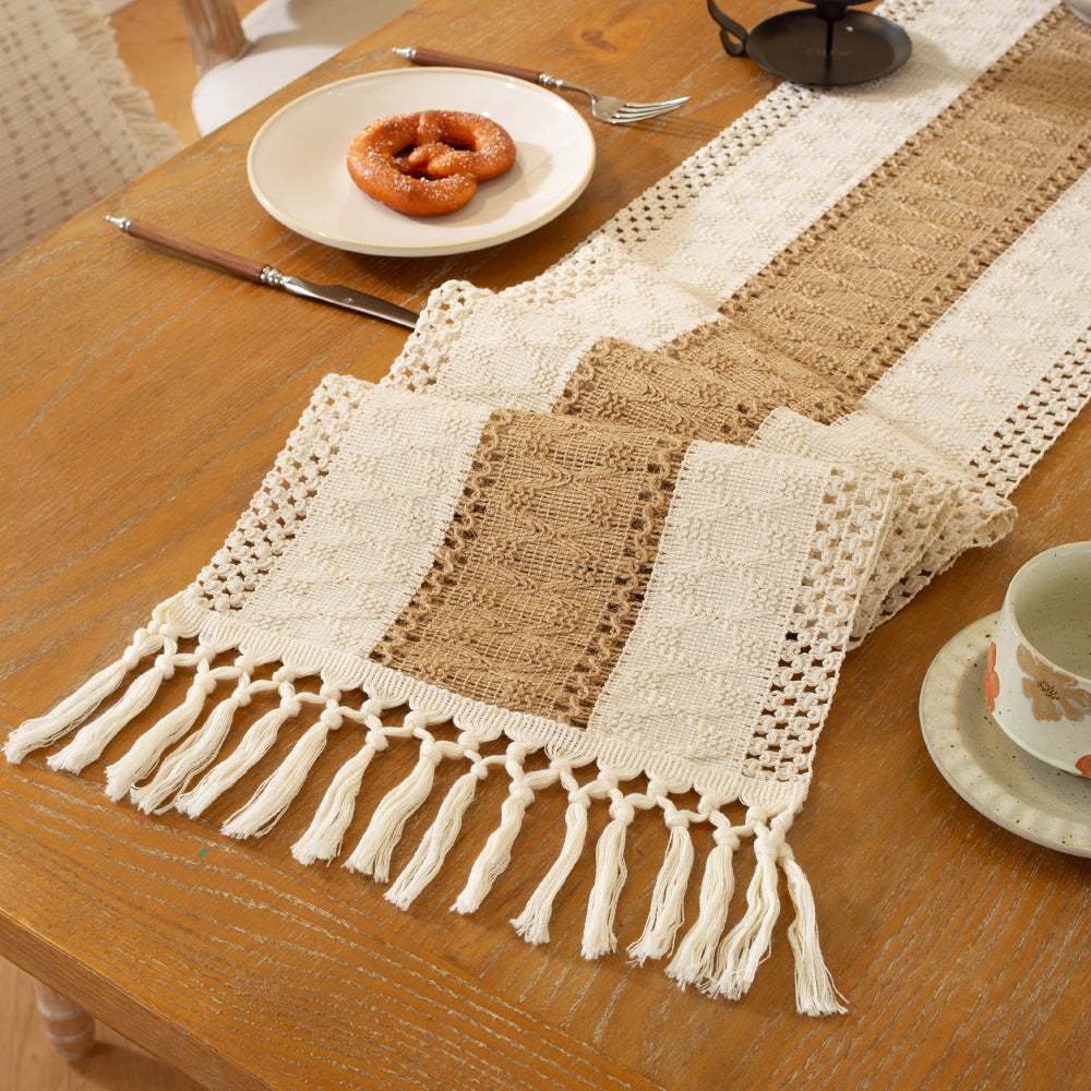 WhereHike Ensemble boho 5 pièces Chemin de table et sets de table, Macramé tissé Ivoire et marron 12 x 72 in avec 4 sets assortis 12,5 x 16,5 in, Décoration de salle à manger style ferme