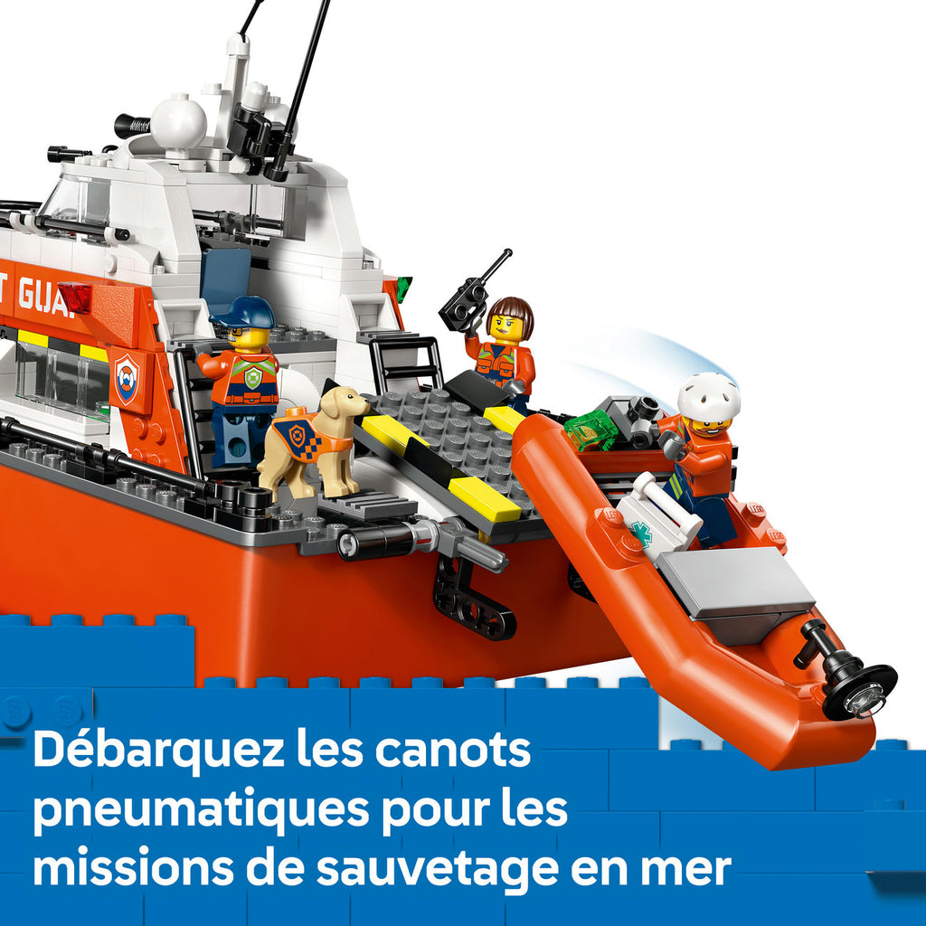 LEGO City Bateau de Sauvetage de la Garde Côtière & Hélicoptère 60504 Set de Jouets de Construction (742 Pièces)