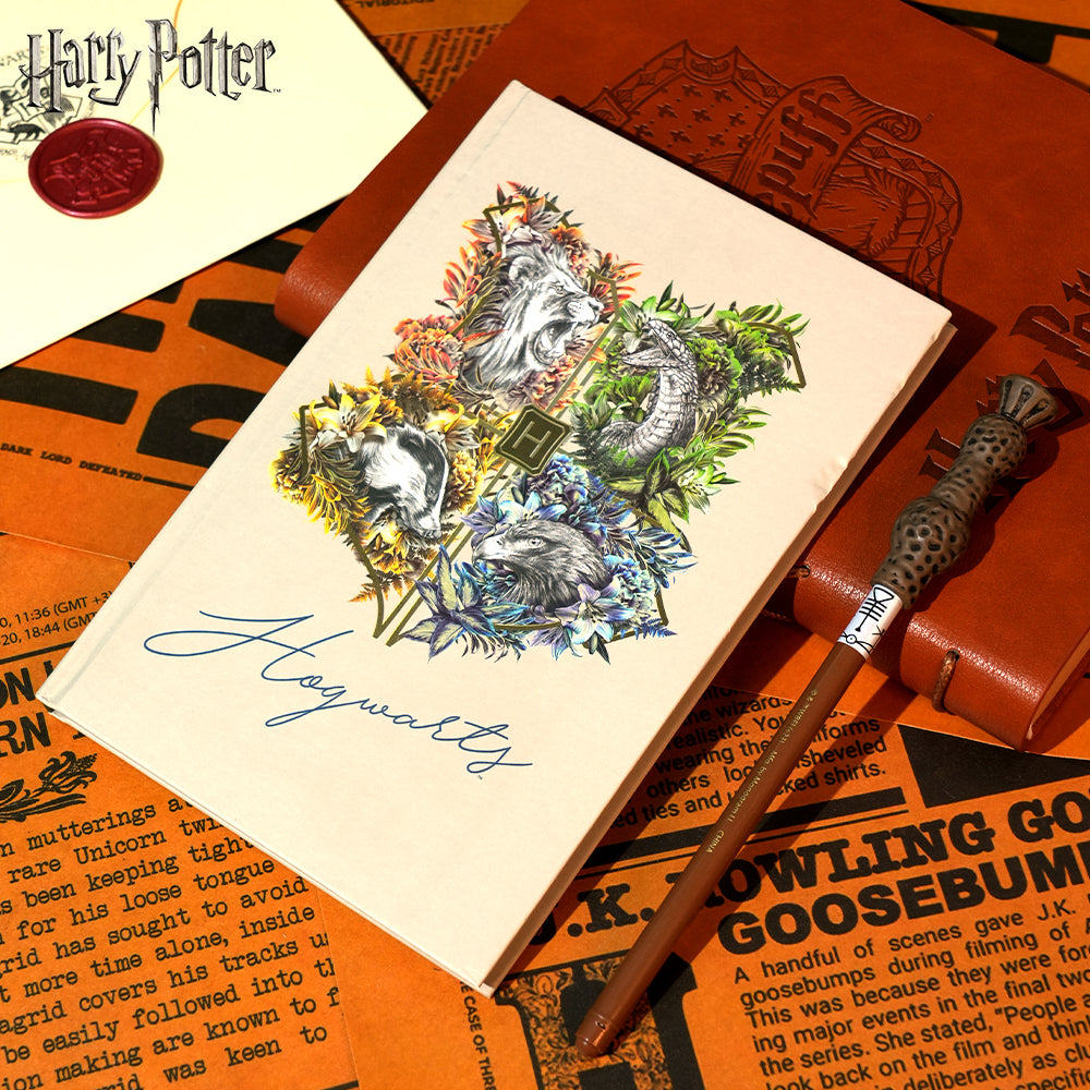 Warner Bros. Ensemble 2 pièces carnet Harry Potter Poudlard 4 maisons et stylo baguette d’Harry, papeterie Monde des sorciers sous licence officielle, collection thématique exclusive, cadeau
