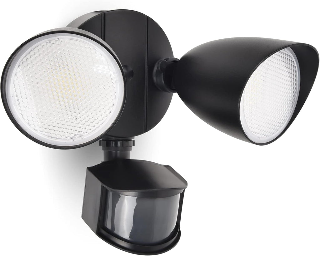 LUTEC Projecteur de sécurité extérieur à LED 23,5 W avec détecteur infrarouge passif, projecteur à détecteur infrarouge passif 1700 lm à LED intégrées à deux têtes