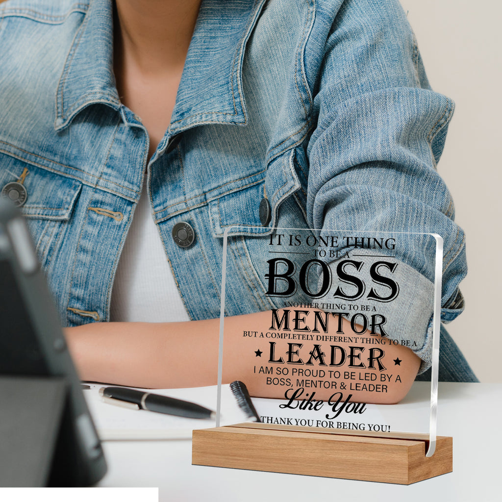 Alphynix 1 pc plaque de reconnaissance de leadership, cadeau en acrylique "BOSS MENTOR LEADER" avec support en bois