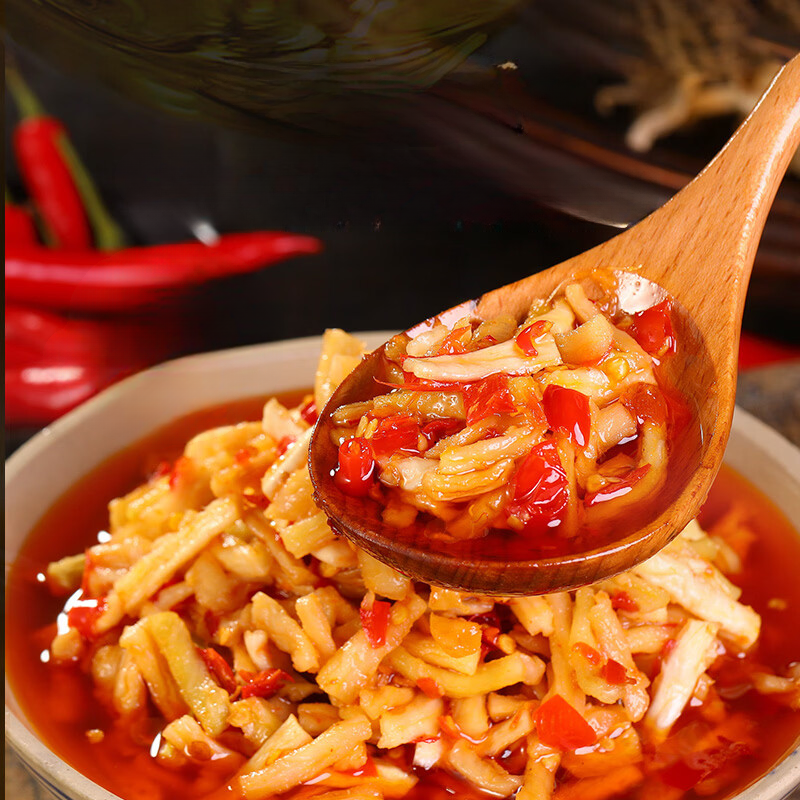 FanPiXiongDi Dés de radis au piment haché à l’huile de camélia 240 g