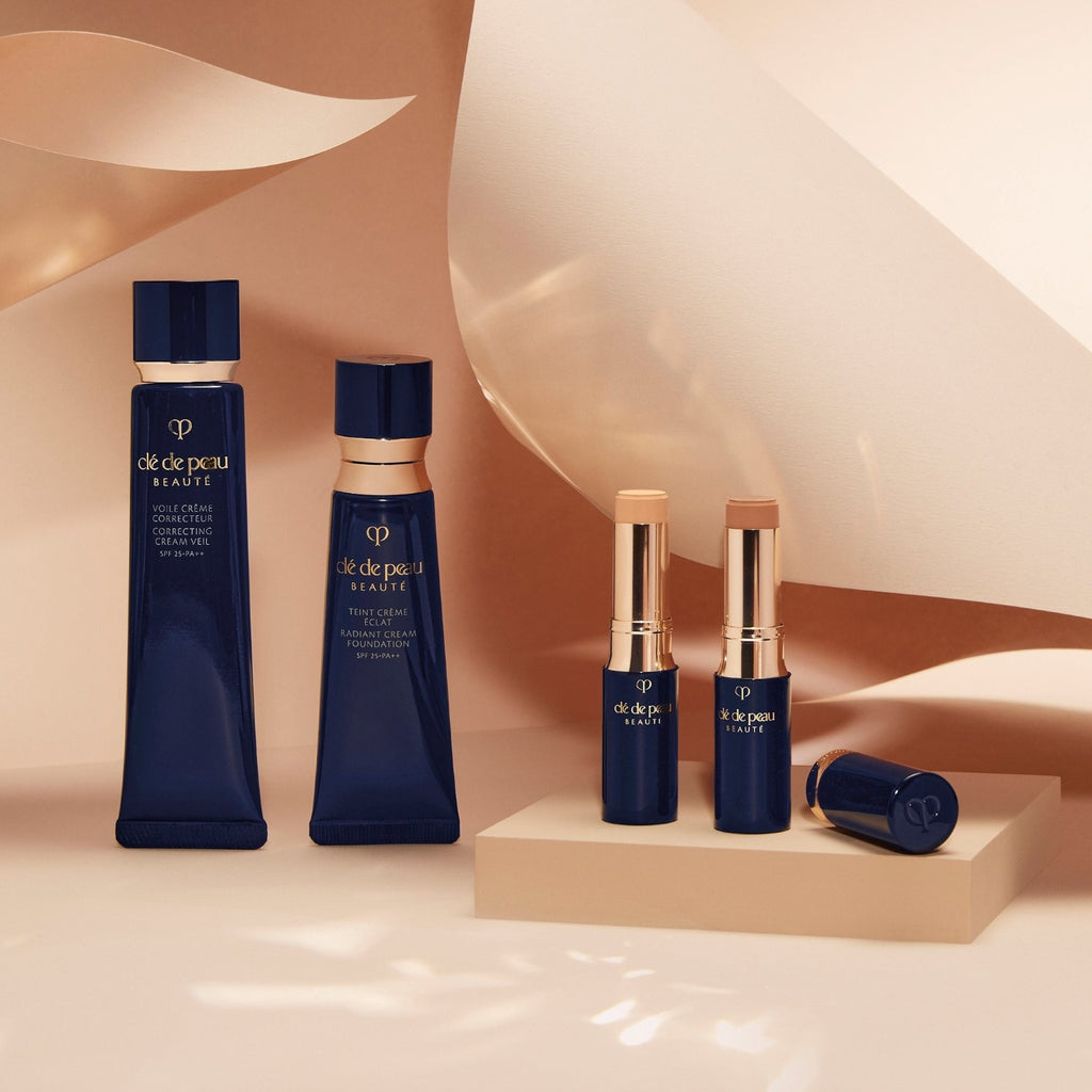 CLE DE PEAU BEAUTE Base Correctrice Du Teint SPF25 PA++ 37ml