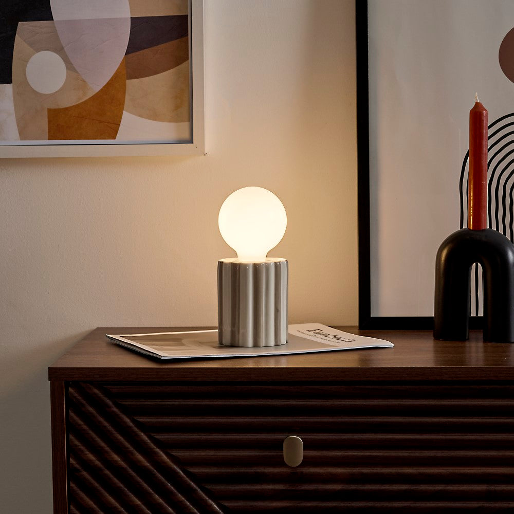 HOME DECO FACTORY Lampe en céramique taupe à piles
