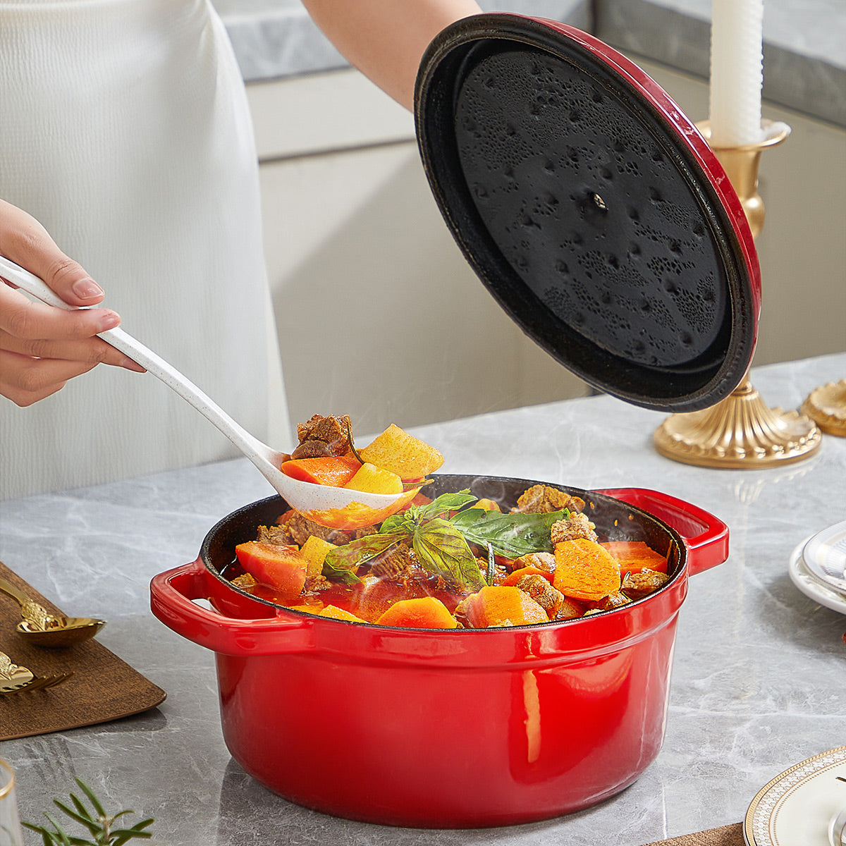 COOKER KING Chuanjia 24 cm Faitout en fonte émaillée, ustensile de cuisson robuste à maintien thermique, rouge style Le Creuset