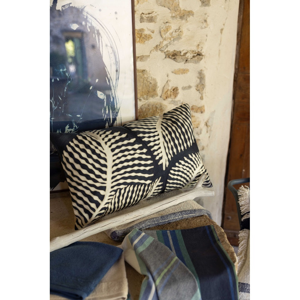 Housse de coussin brodée FLORA MARINE