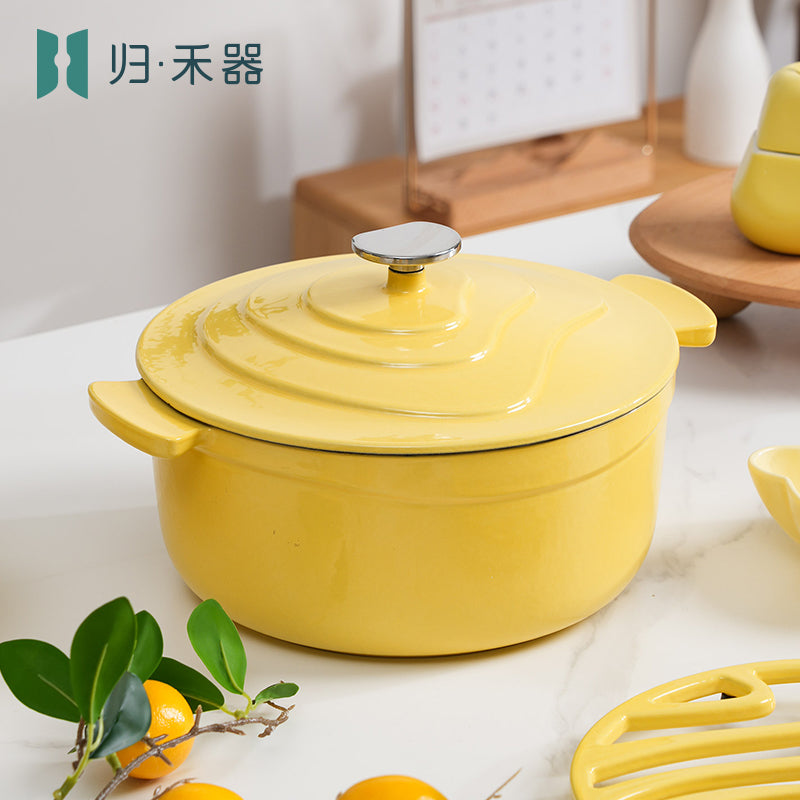 Marmite en fonte émaillée Guihe, marmite de cuisson sous pression multifonctionnelle colorée, compatible avec les plaques à induction, fond plat pour usage domestique, jaune Suli, 22 cm, 3,3 L