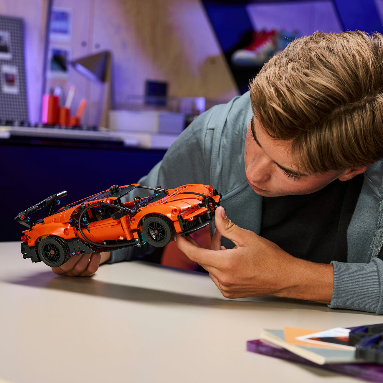 LEGO Technic 42222 Hypercar Bugatti Chiron Pur Sport