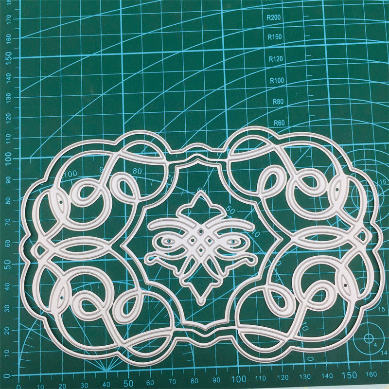 Motifs découpés au métal, gabarits métalliques artistiques, adaptés à la création de bordures pour cartes, scrapbooking DIY, arts du papier et gaufrage de dentelle.