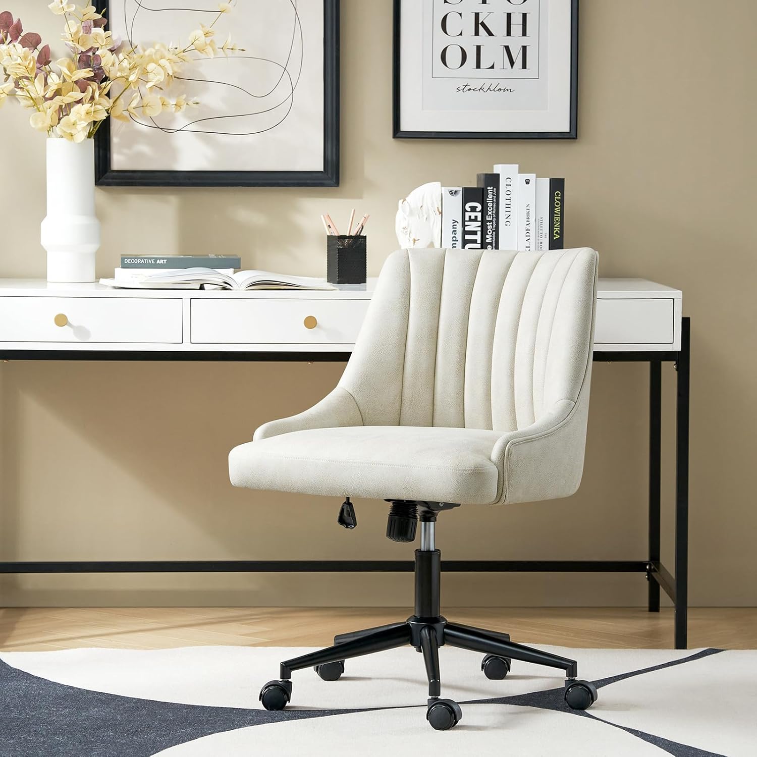 HULALA HOME Chaise de bureau moderne sans accoudoirs avec assise rembourrée, dossier matelassé, pivotante 360° à hauteur réglable et structure en métal robuste - Blanc