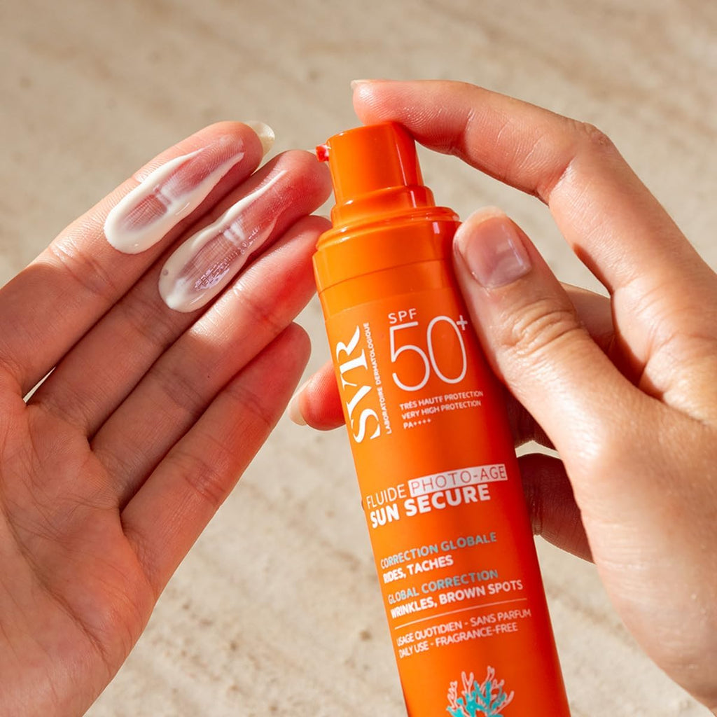 SVR Sun Secure Photo-Age Fluide solaire anti-âge invisible SPF 50+ - Haute protection UVA, UVB, infrarouge et lumière visible - Peaux sensibles - Niacinamide et vitamine E - 40 ml