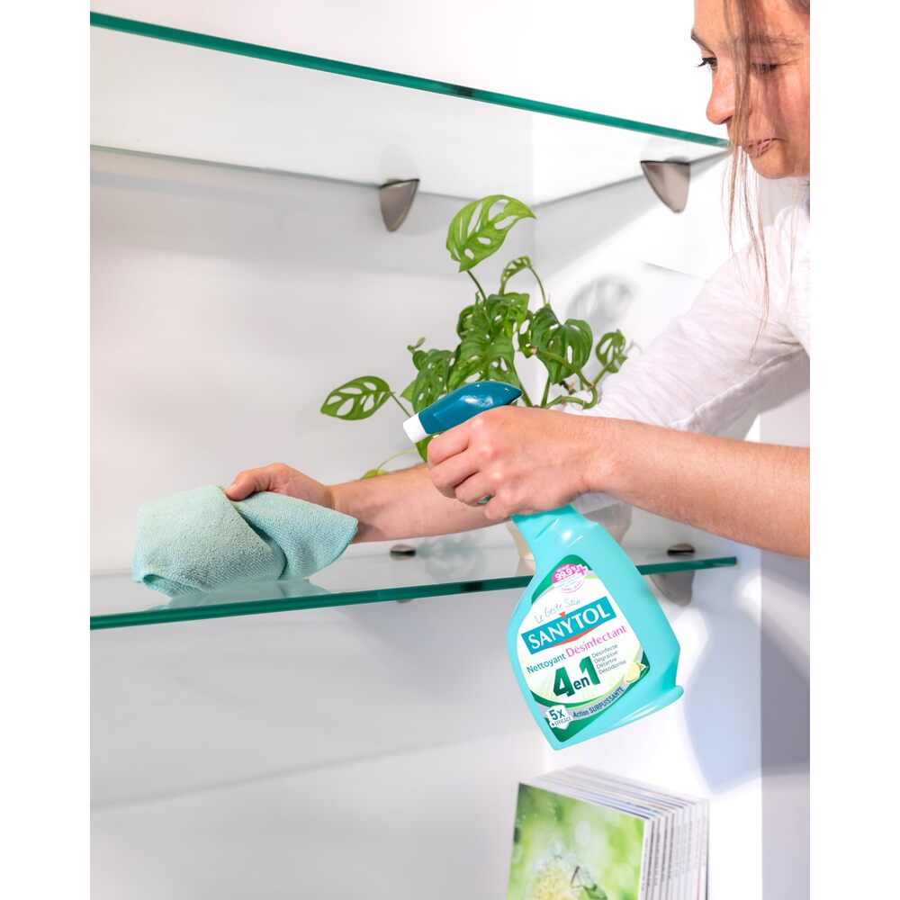 Sanytol Spray Nettoyant Désinfectant Multi-Surfaces 4 Actions Protection Fraîcheur, 500 ml