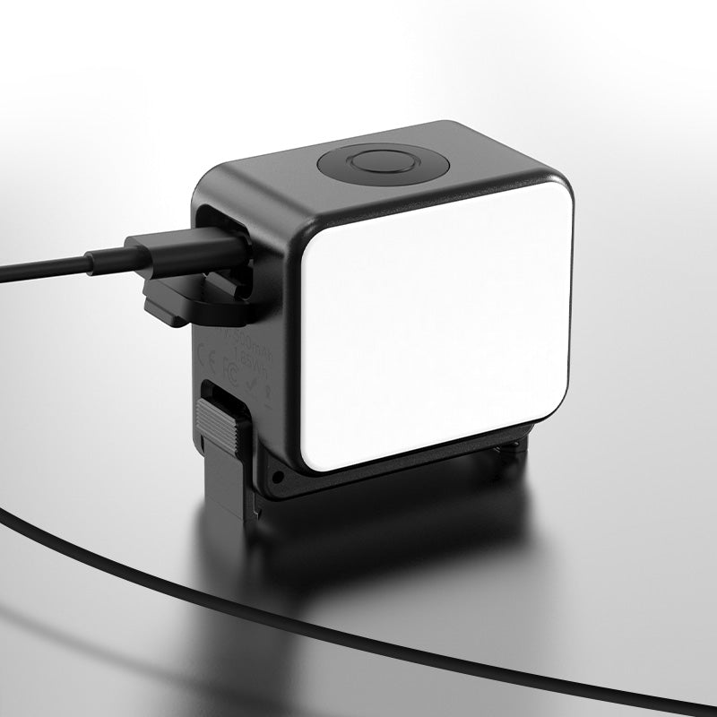 Ulanzi LM18 Mini lumière vidéo à fixation magnétique rapide, lumière pour caméra d'action avec batterie 500 mAh, lumière photo portable pour DJI OSMO Action 3/4/5 Pro