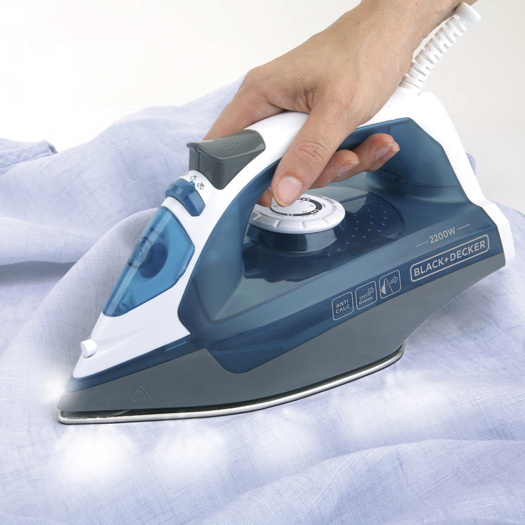 BLACK+DECKER BXIR2200E Fer à vapeur avec semelle en acier inoxydable 2200 W
