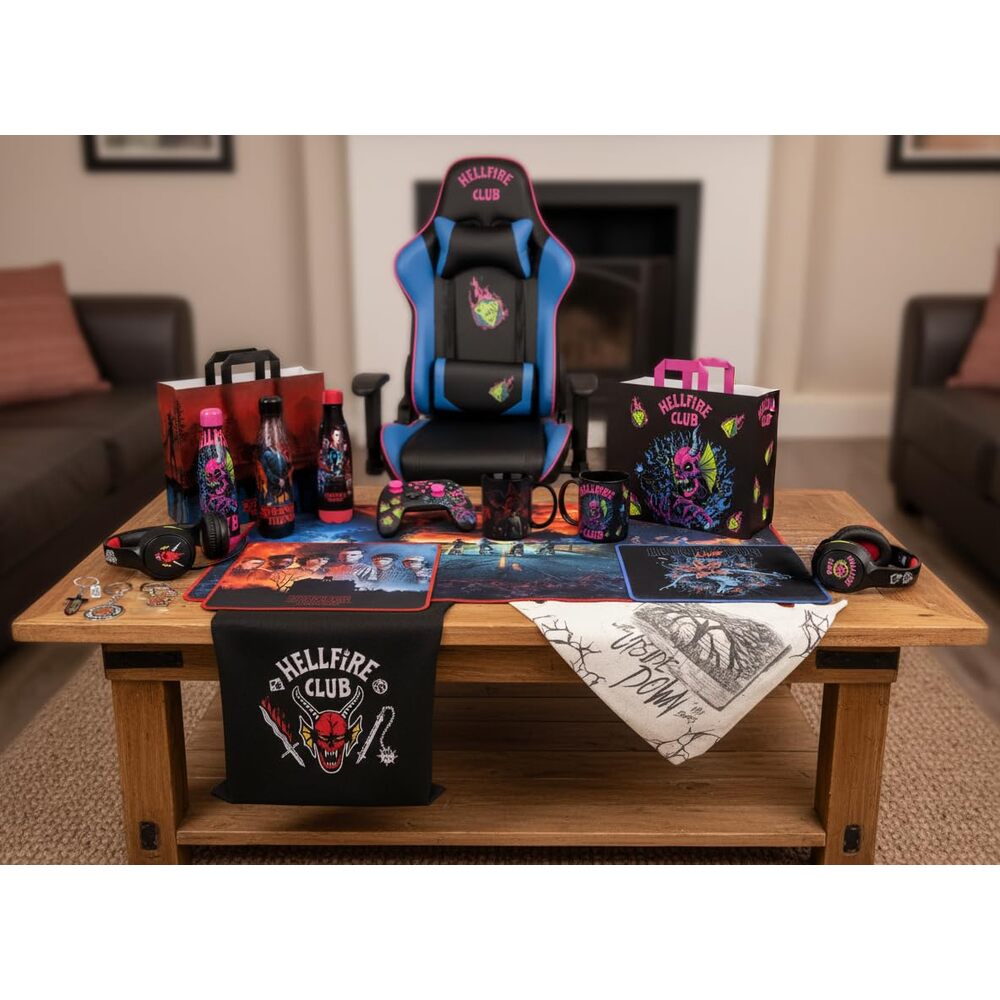 Konix Stranger Things Tapis de souris gaming 32 x 27 cm - Surface microfibre antidérapante - Caoutchouc - Motif Best Friends