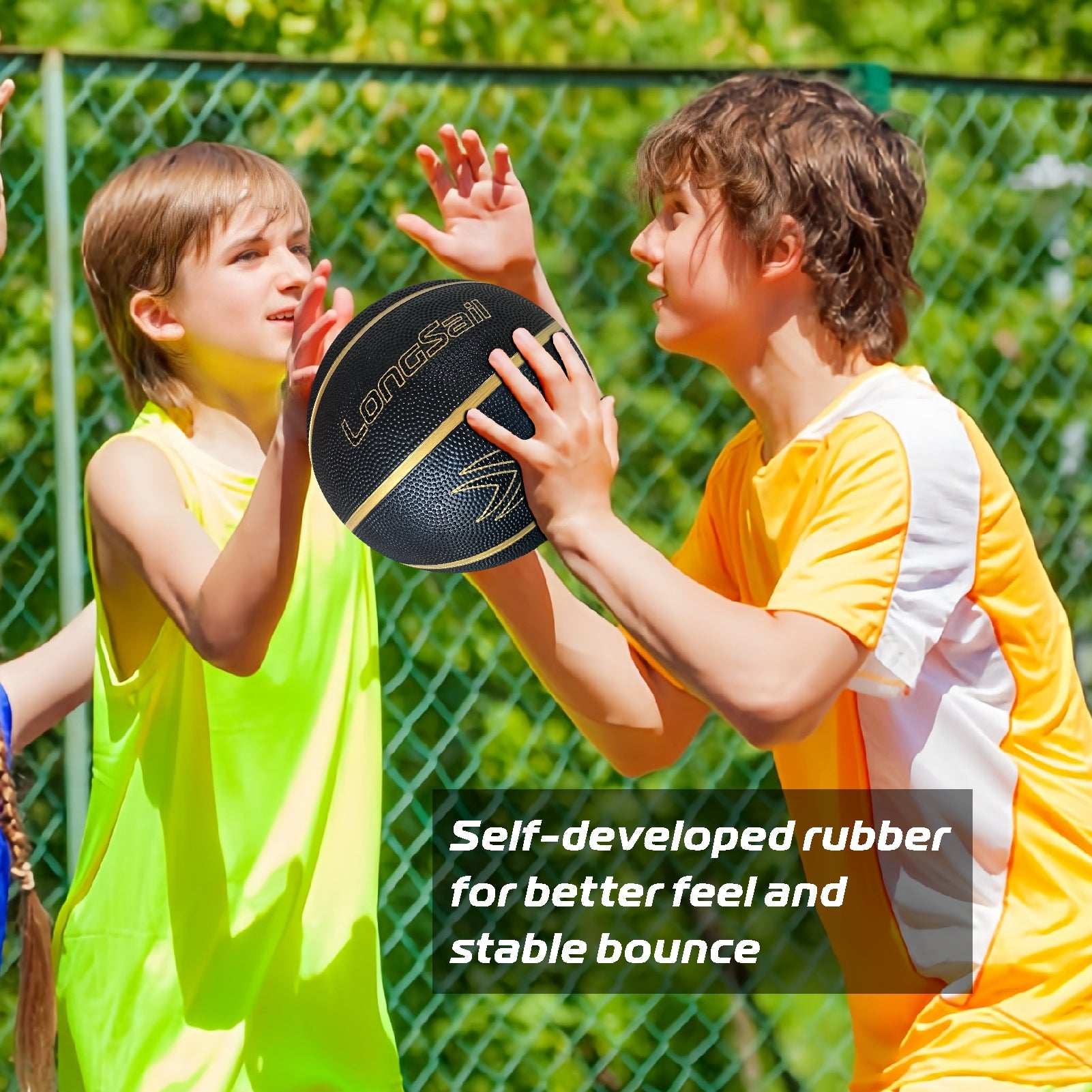 LONGSAIL Ballon de basketball en caoutchouc haute qualité (27,5 po) Taille 5 Noir/Or