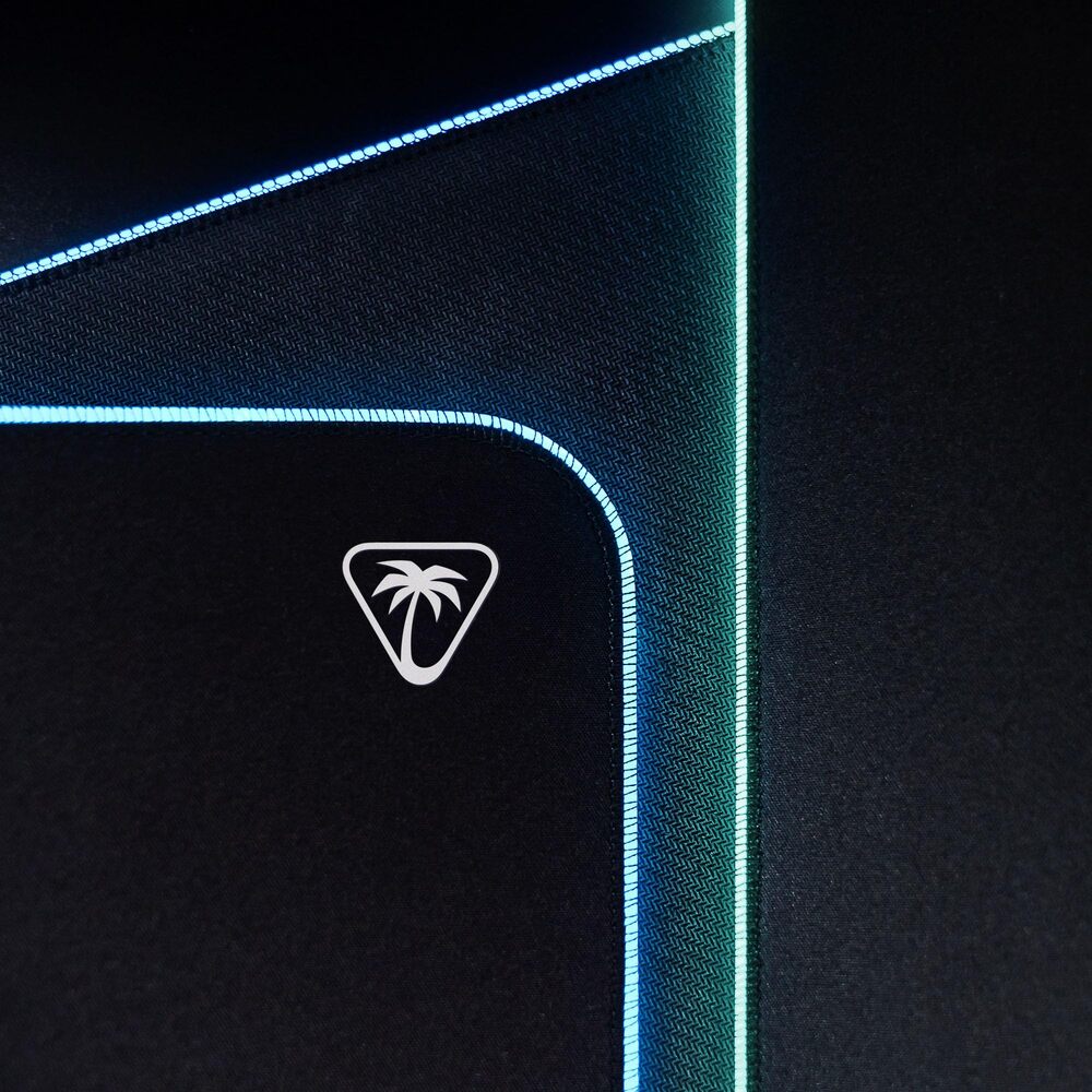 Turtle Beach Sense AIMO Tapis de Souris Gaming XXL (900 x 400 mm) Surface en Tissu Haute Précision, Base Antidérapante, Éclairage RGB AIMO - Noir