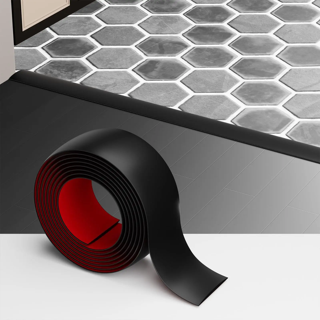 Art3d Bande de transition adhésive en vinyle pour sols - 300 x 4 x 0,3 cm, Noir - Bande de finition facile à décoller et à coller pour sols stratifiés, carrelés et tapis