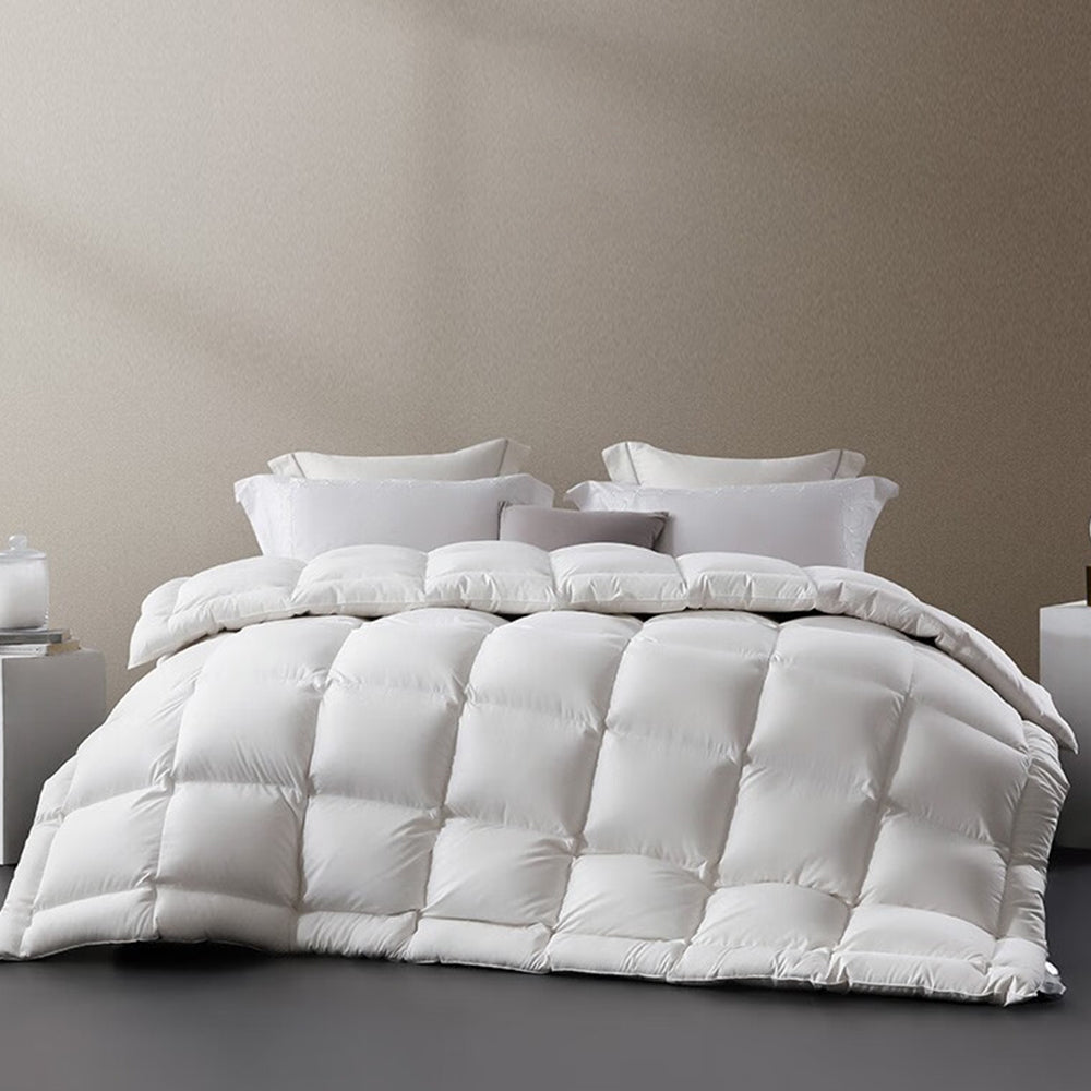 MENDALE Couette garnie de plumes et duvet de canard, Couette douillette pour été, automne et hiver, Très chaude, Épaisse et douillette pour nuits froides 155 x 220 cm