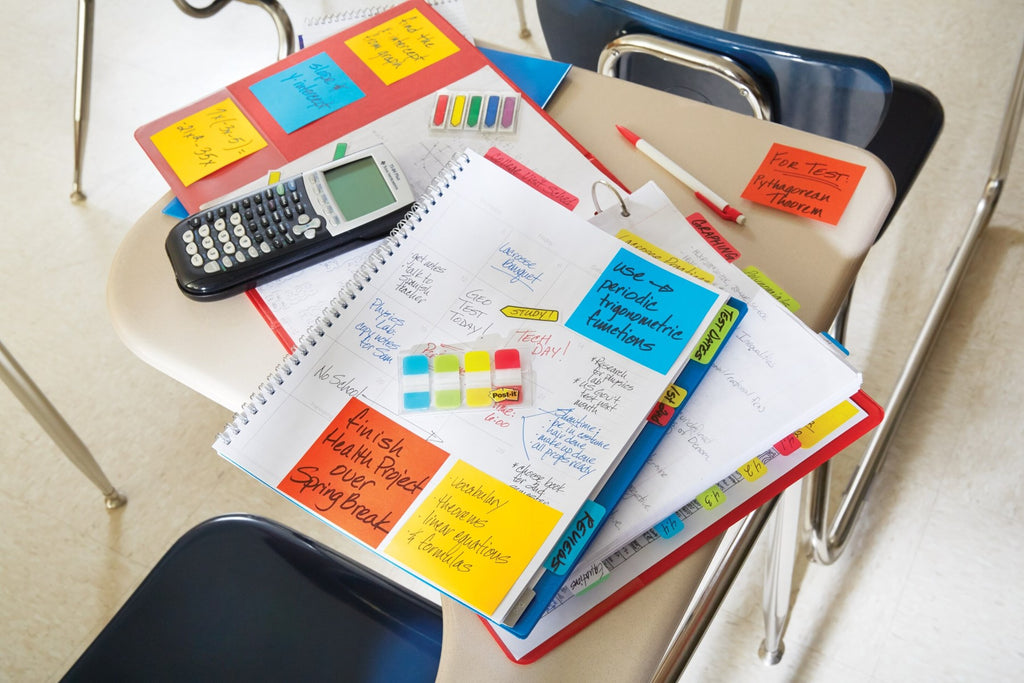 Post It Onglets d’indexation résistants pour classeurs, Petit format, Jaune, Rouge, Bleu et Vert, 15,8 mm x 38,1 mm, 40 onglets/distributeur, 1 distributeur/boîte