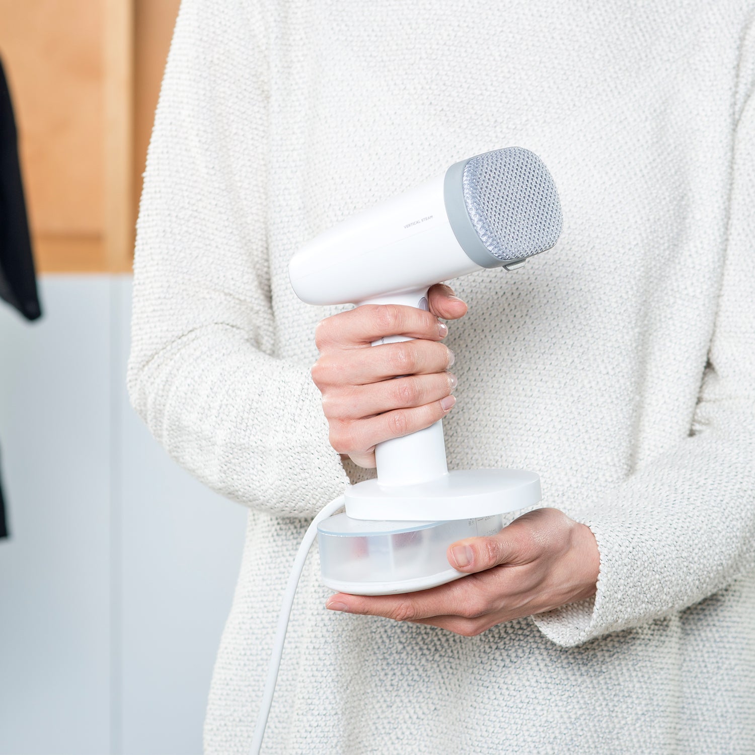 BLACK+DECKER Défroisseur vertical à main 1600 W