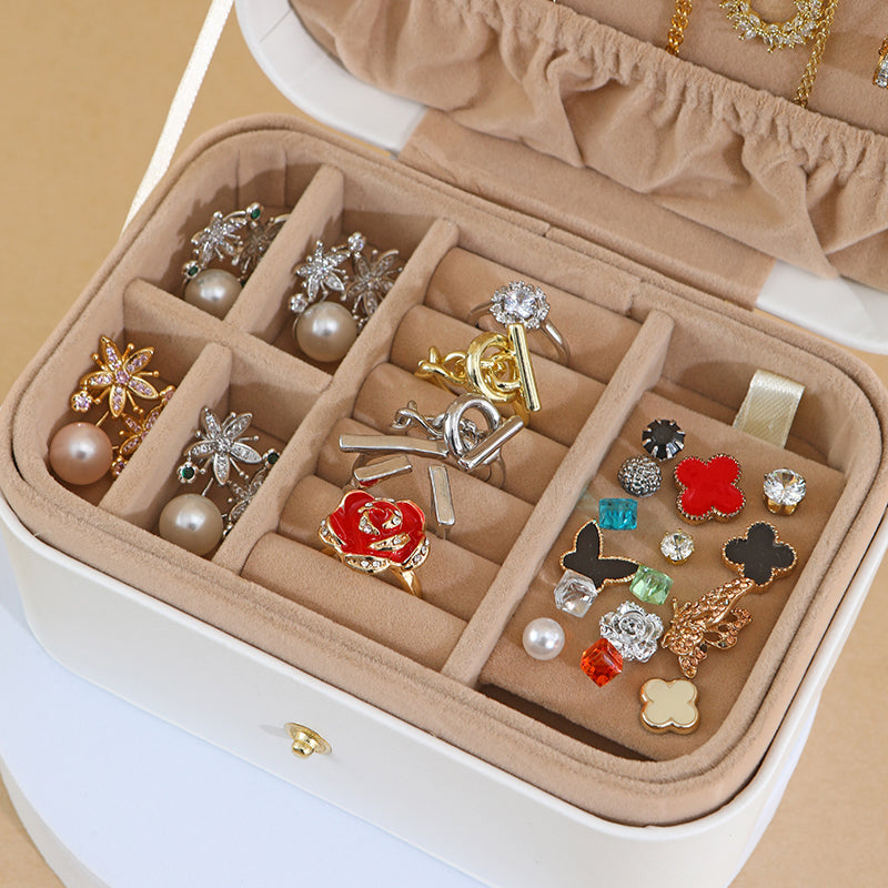 JORDAN&JUDY Boîte à bijoux multicouche pour boucles d'oreilles, bagues et colliers - 2 niveaux Blanc